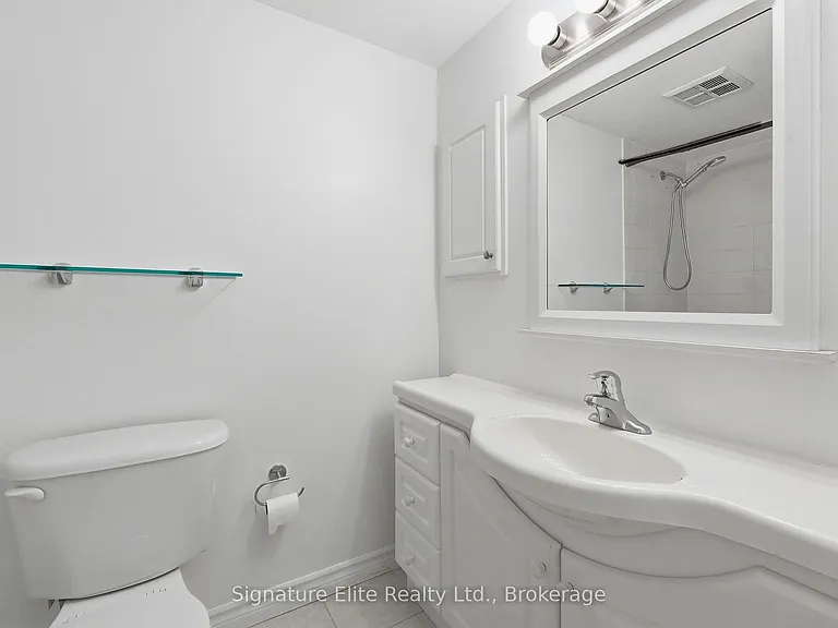 42 Western Battery Rd #718 — Photo 11