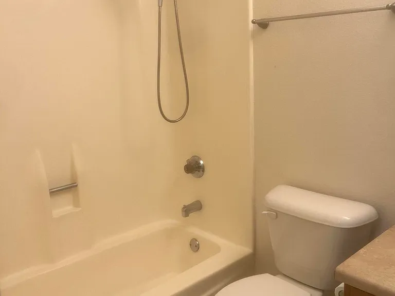 5902 W Townley Ave — Photo 6