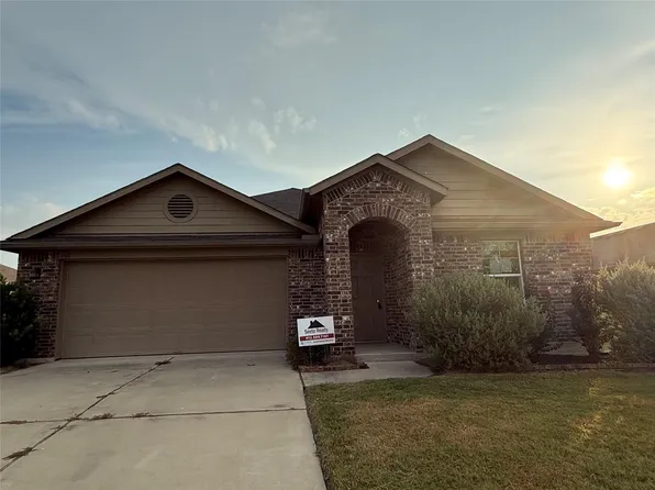 160 Voss, Kyle, TX 78640