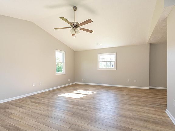 4th image of 7237 S Whippoorwill Ln