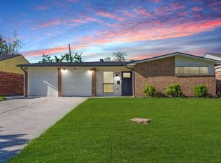 3718 Prudence Dr, Houston, TX 77045