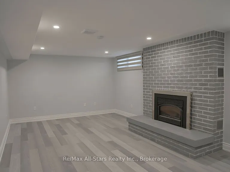 1 Crescent Ct #LOWER — Photo 3