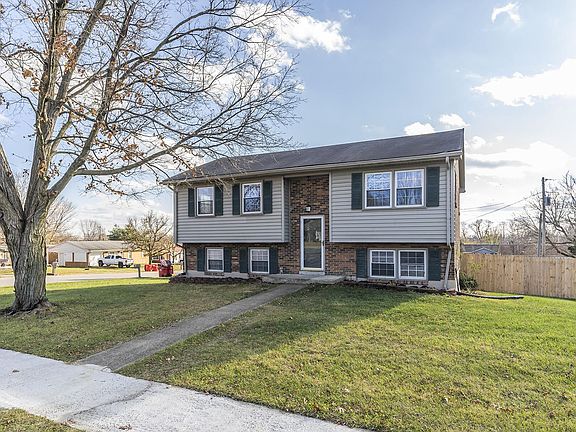 2nd image of 325 Bellechase Ln
