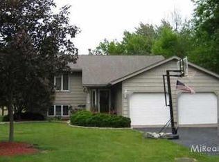 39340 Memory Ln, Harrison Township, MI 48045
