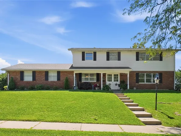 3161 Sherwood Park Dr, Springfield, OH 45505