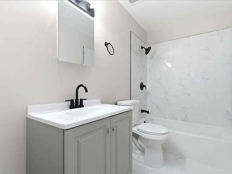 9200 Pebble Ct — Photo 11