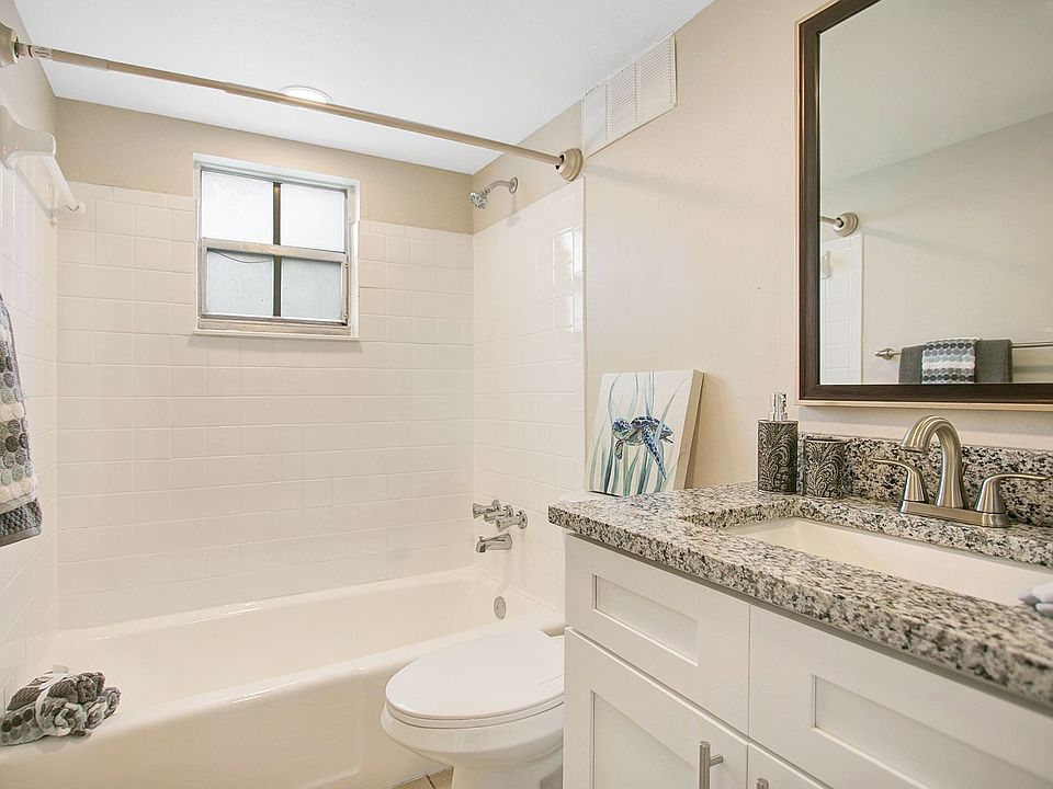 The Rosewood 1223 Pamela St Leesburg, FL Zillow Apartments for Rent in Leesburg