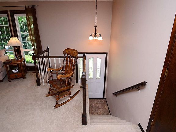 3rd image of 15417 Harney St