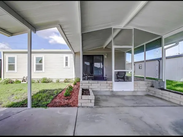 3145 Hidden Lake Dr, Zephyrhills, FL 33543