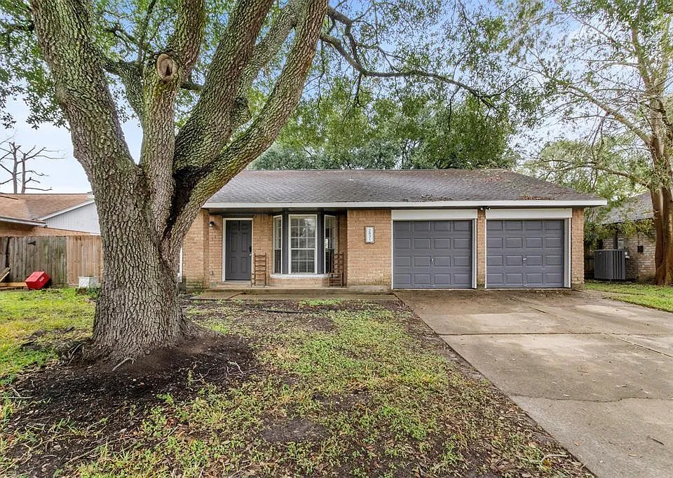 2831 Heritage Bend Dr