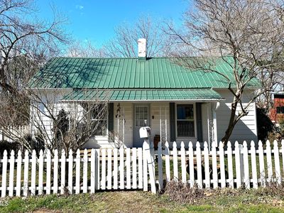 108 Holt St, Hillsborough, NC, 27278