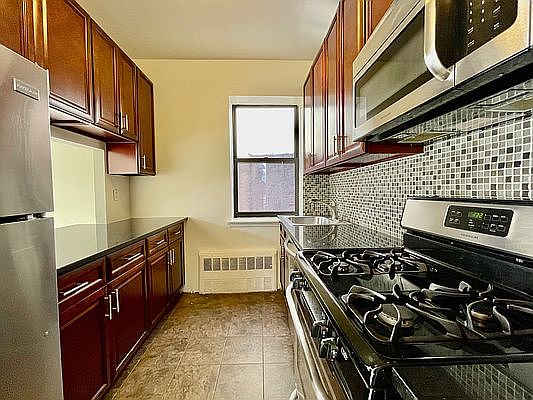 4th image of 232 W 122nd St APT 5C