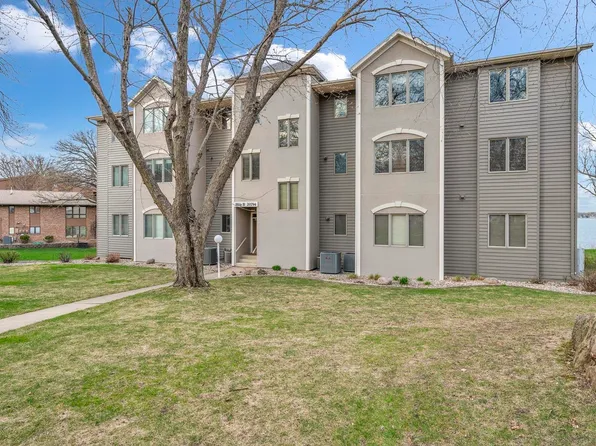 20794 170th St #6B, Spirit Lake, IA 51360