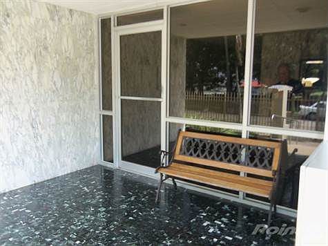 ENTRADA AL LOBBY