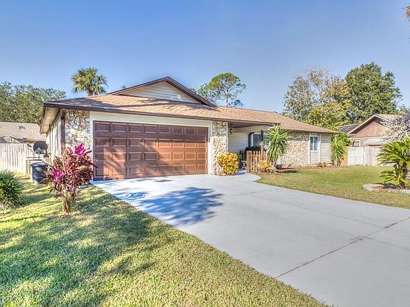 2nd image of 1118 Wandering Oaks Dr