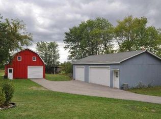 3659 5 1/2 Mile Rd W, Caledonia, WI 53108