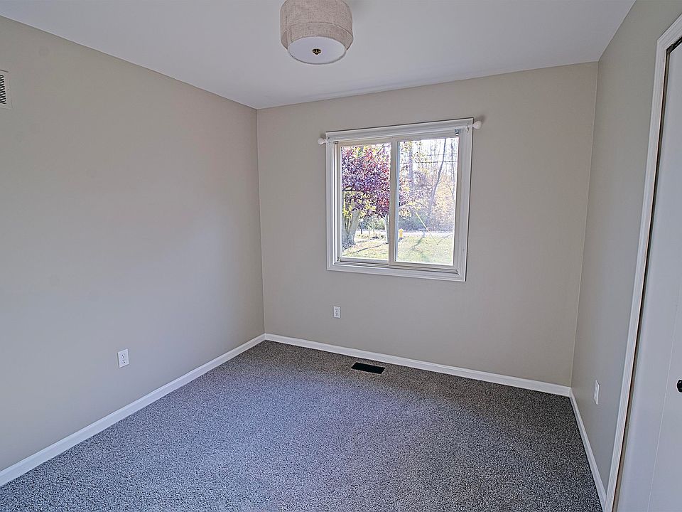 33115 Killewald St, photo 24