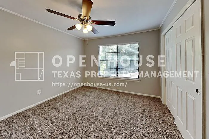 3918 Forest Village Dr — Photo 21