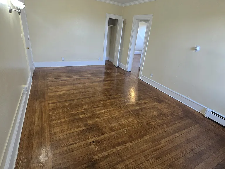 701 Howard Ave #4-3A — Photo 2