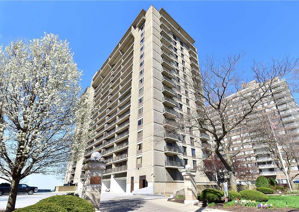 1st image of 12500 Edgewater Dr APT 202