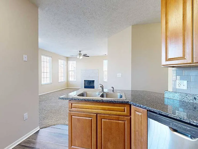 Ridge Pointe Villas — Photo 75