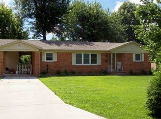 1111 S 12th St, Mayfield, KY 42066