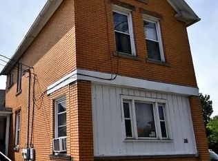 26 S Cedar Ave, Niles, OH 44446