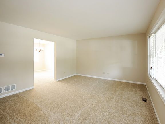 IL1801ILROUT-003_10212015