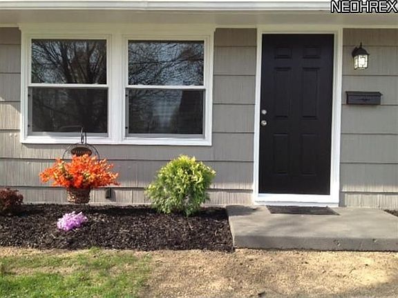 3rd image of 1013 Wellman St