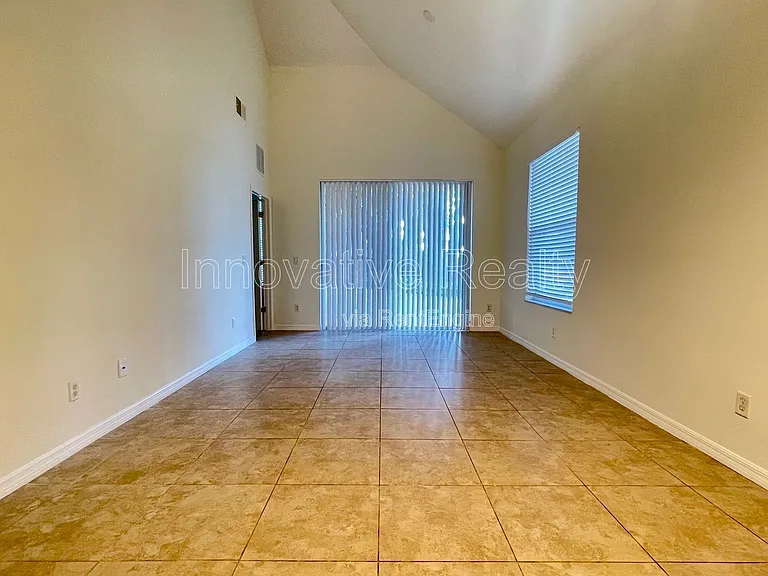 2482 Temple Grove Ln — Photo 3