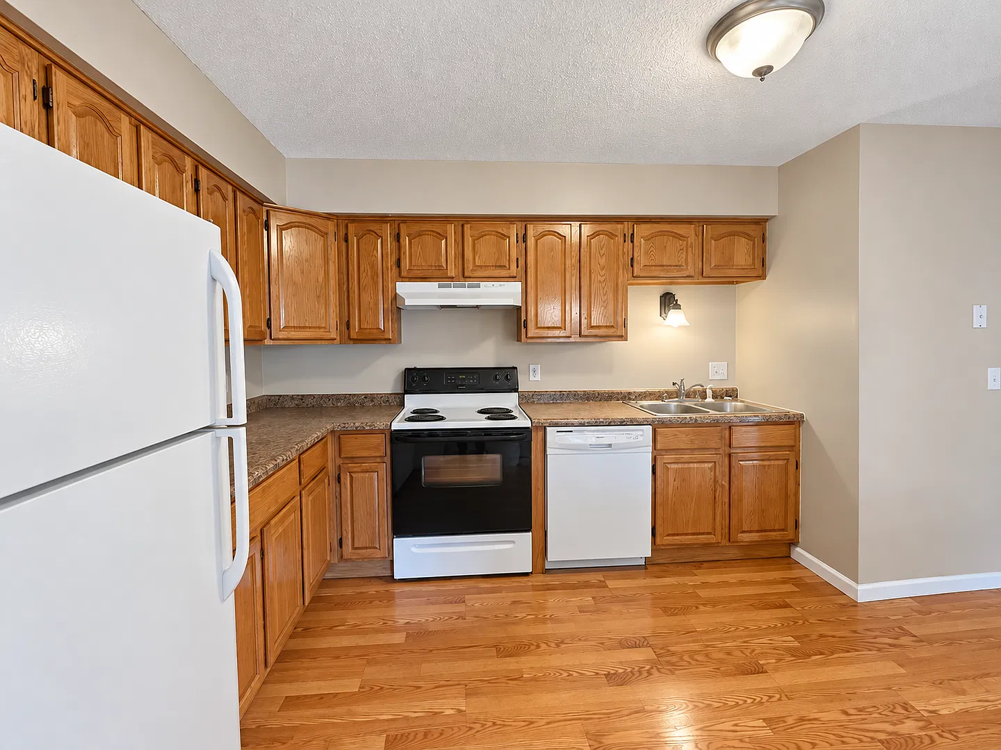 942 Wescott Trail — Photo 3