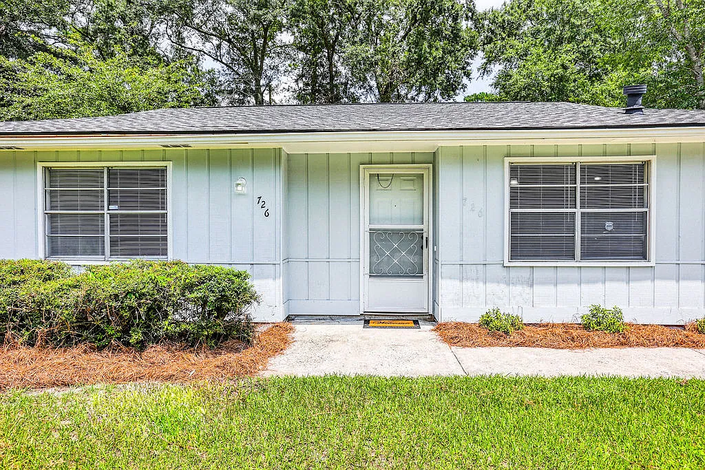 3 bed, 1.5 bath, 1130 sqft, $1,900 — Photo 4