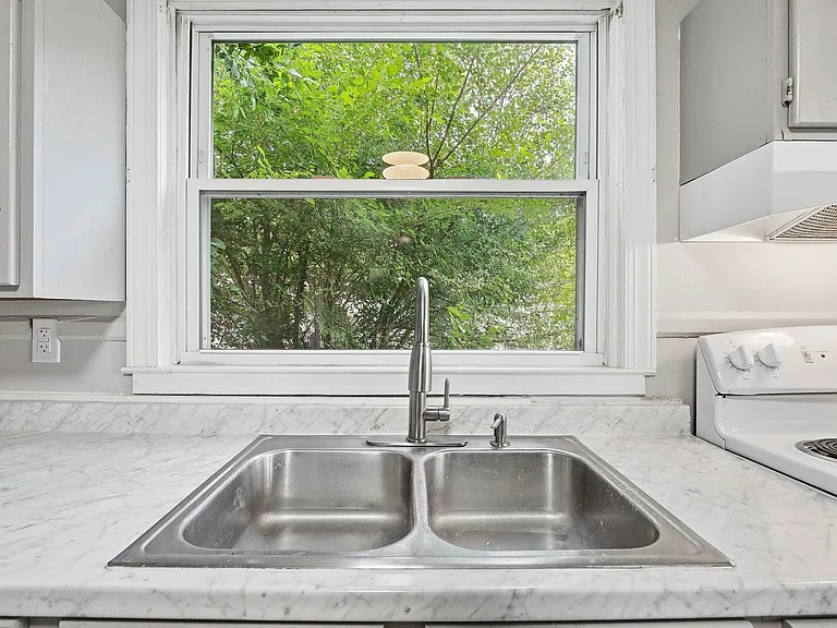 1625 Padbury Ave SE — Photo 13