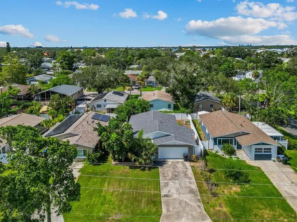 1889 Montana Ave NE, Saint Petersburg, FL 33703