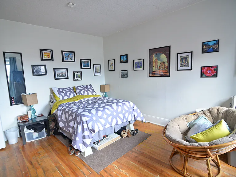 18 Glenville Ave #3B — Photo 6