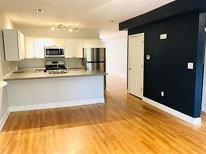 3rd image of 115 Morris St #1