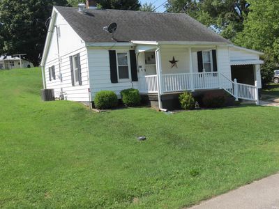 106 E Porter St, Winslow, IN, 47598