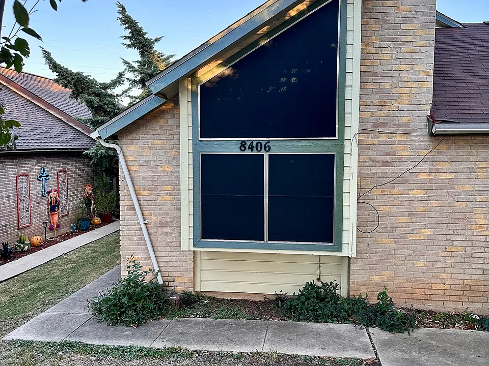 8406 Cranberry Hl