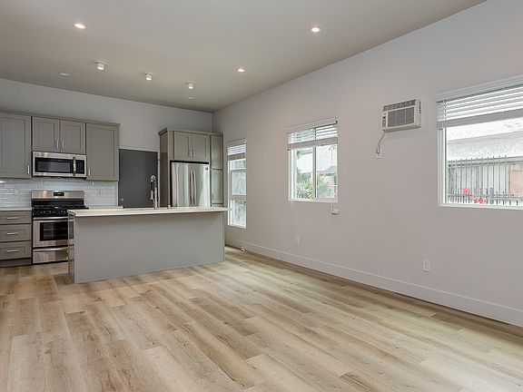 4th image of 1334 S Westlake Ave #A