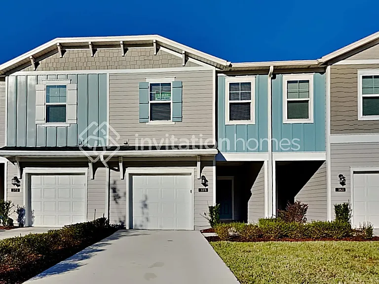 374 Cherry Ridge Dr — Photo 1