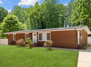 8609 Cedarbrook Dr, Charlotte, NC 28215