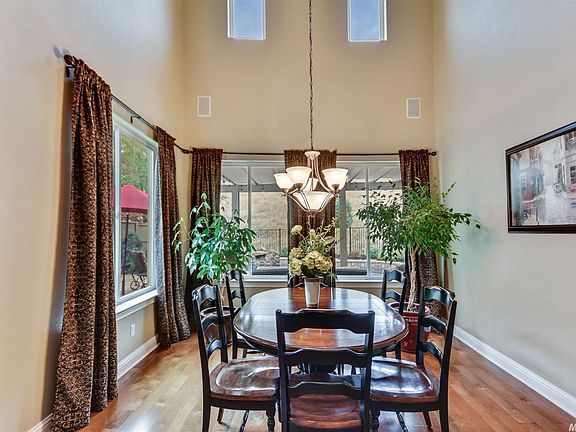 5th image of 628 Ruscello Ct