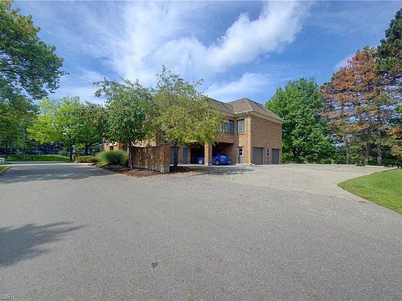 3rd image of 45 Blue Springs Dr #31
