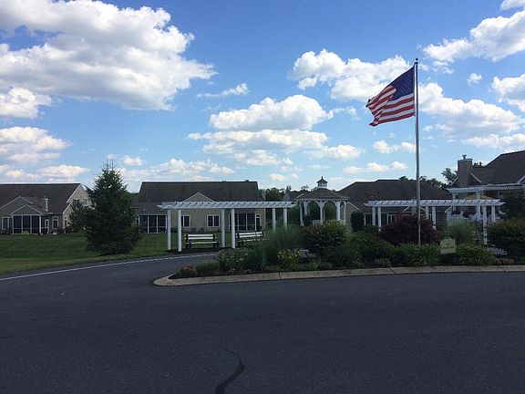 Common Area Carmella3