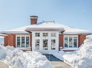 9 Meadows Ln, Belmont, MA 02478