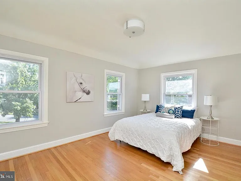 2602 S Troy St — Photo 17