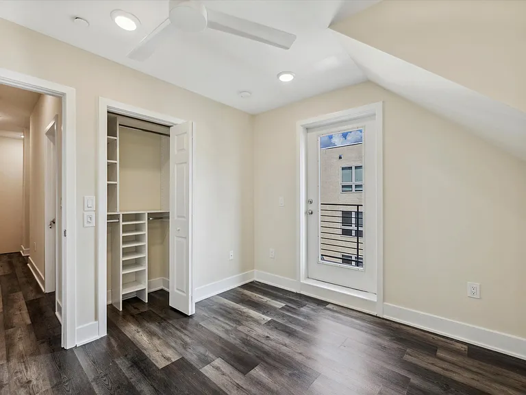 1804 W Berks St — Photo 24