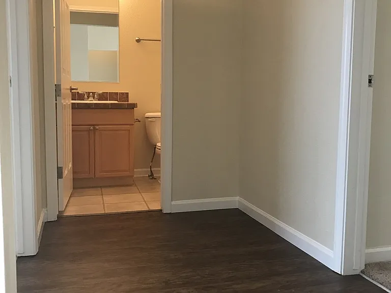 563 Van Buren Rd — Photo 10