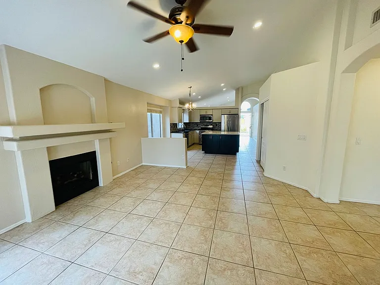 1051 W Todd Dr — Photo 13