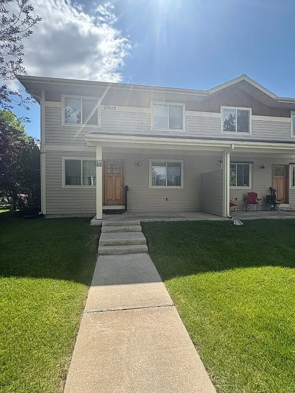 3 bed, 2.5 bath, 1500 sqft, $2,500 — Photo 2